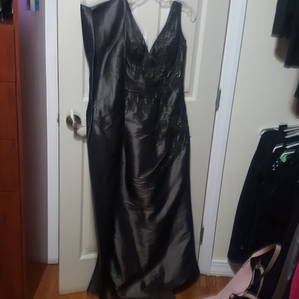 Fancy Dresses - image 7